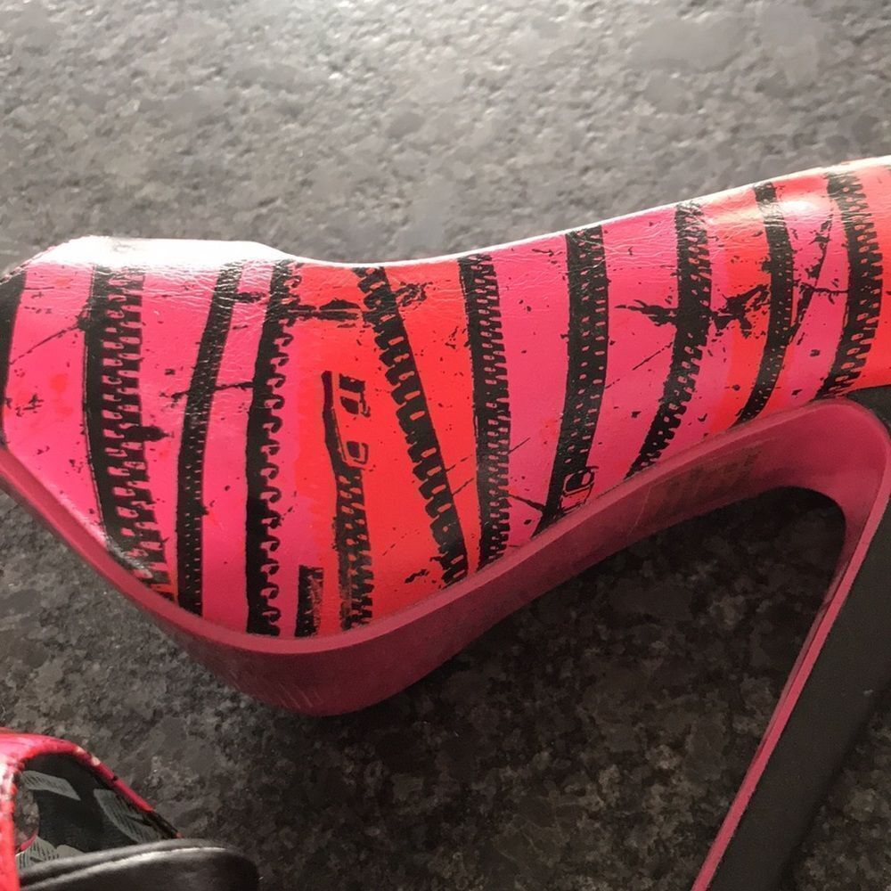 Abbey Dawn Zip It Platforms in Hot Pink with red and black accents BNIB - Picture 8 of 11
